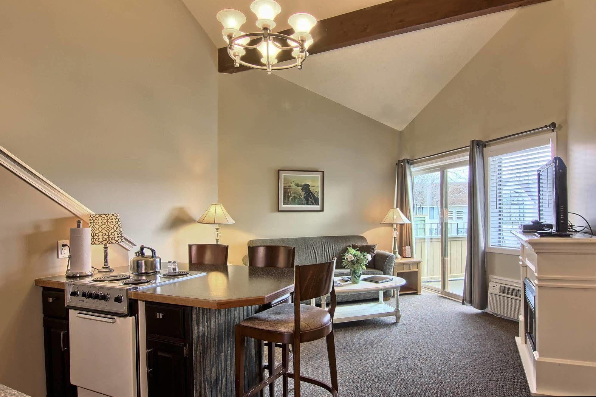 Pointes North Inn Charlevoix Zewnętrze zdjęcie